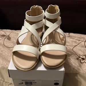 Girls white sandals